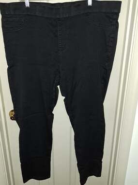 Women's Plus Avenue Black Stretch Jeans Size 24A